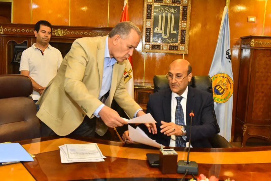 محافظ أسيوط يعتمد نتيجة الشهادة الإعدادية للفصل الدراسي الثاني للعام الدراسي 2025- 2026 بنسبة نجاح 73.6% للعامة و77.8% للمهنية