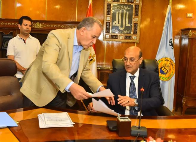 محافظ أسيوط يعتمد نتيجة الشهادة الإعدادية للفصل الدراسي الثاني للعام الدراسي 2025- 2026 بنسبة نجاح 73.6% للعامة و77.8% للمهنية