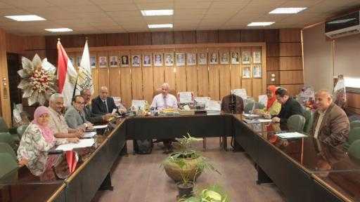 جامعة أسيوط تستعرض استعدادات المدن الجامعية لاستقبال العام الدراسي الجديد 2027 وتؤكد تعظيم الاستفادة من الموارد والإمكانات المتاحة