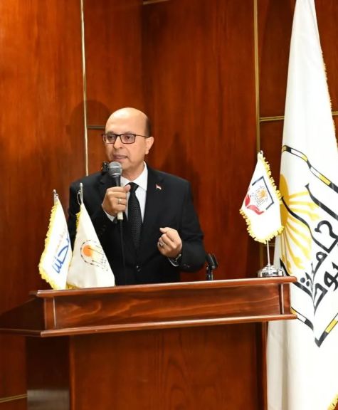 في الذكرى الثالثة عشرة لثورة 30 يونيو المجيدة..  جامعة أسيوط تواصل مسيرة البناء والتطوير.. وتحقق إنجازات بارزة في البنية التحتية والمنظومة الصحية خلال العام الجامعي 2025/2026
