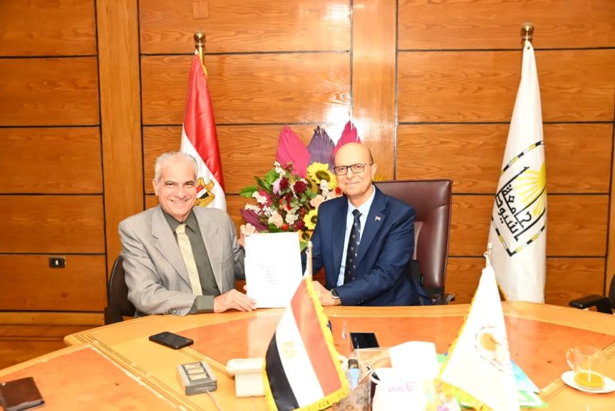 الدكتور المنشاوي يستقبل رئيس جامعة أسوان بجامعة أسيوط لبحث تعزيز التعاون الأكاديمي واستعراض قرارات برامج الماجستير والدكتوراه المهنية المشتركة