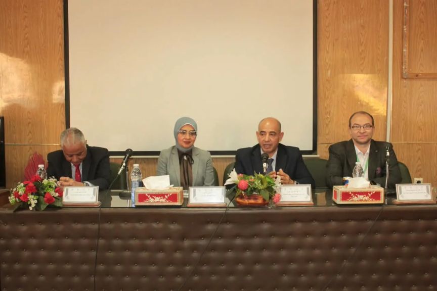 جامعة أسيوط تنفذ تدريبًا عمليًا على خطة الإخلاء بكلية التربية النوعية لتعزيز جاهزية التعامل مع الطوارئ